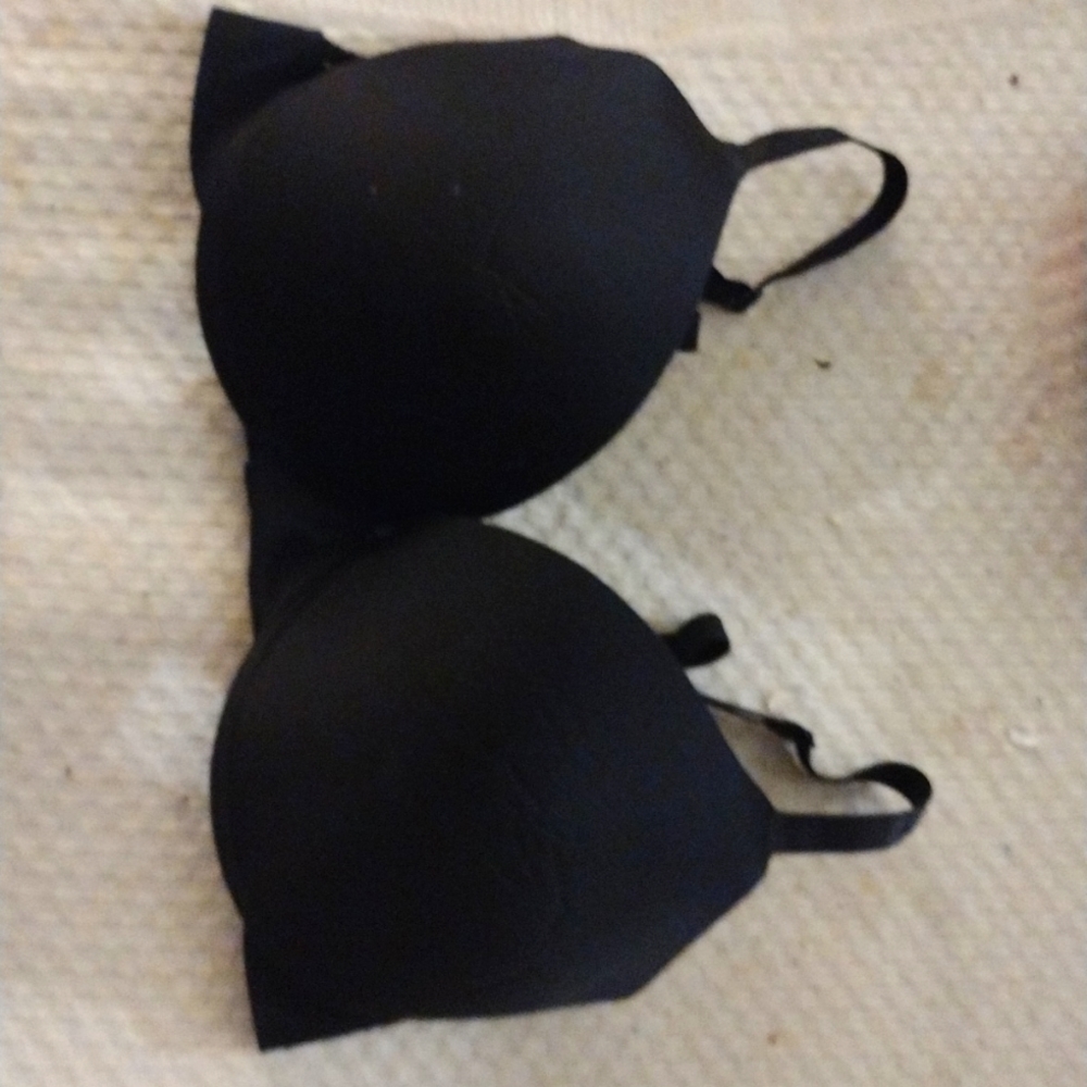 Black push up bra with lace.